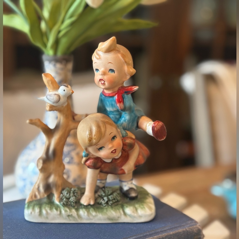 Vintage 60’s 70’s Starset Creations Porcelain Figurine. 6.5”x4.5” Whimsical.